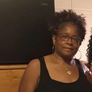 Meet your Posher, Bobbie